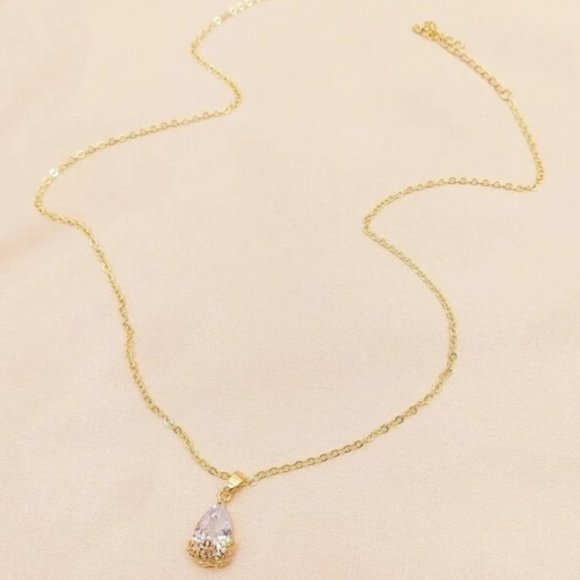 18k GOLD LE FLEUR NECKLACE - Picture 4 of 4